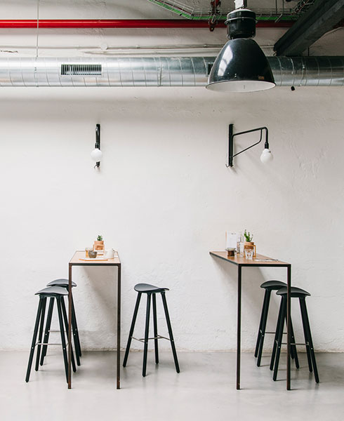 Coma stool Coma Stool
