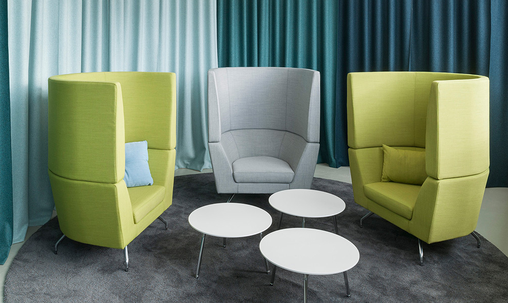 Cwtch meeting booth