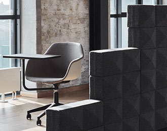 FourMe 66 chair