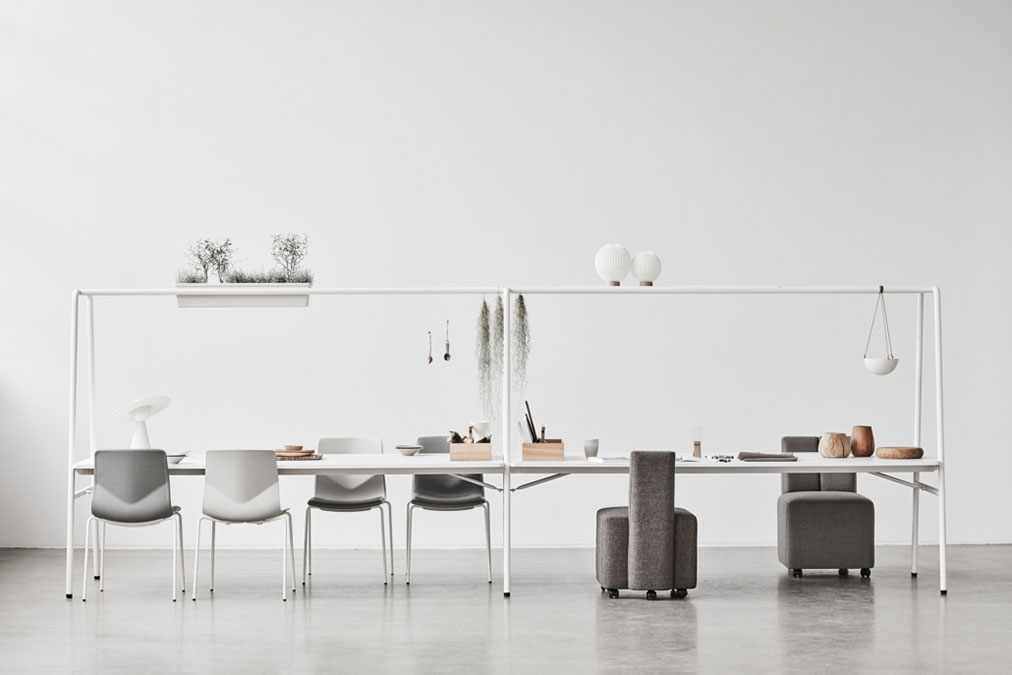 Fourreal A table Fourreal A table with biophilia