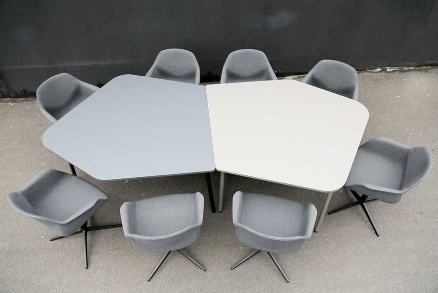 Fourreal Flake Fourreal Flake tables