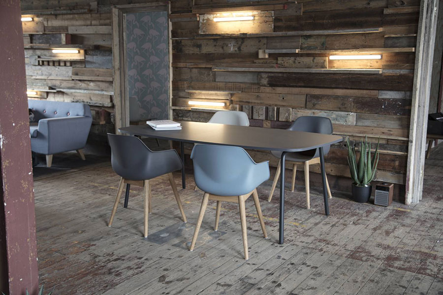 Fourreal 74 table Fourreal meeting table