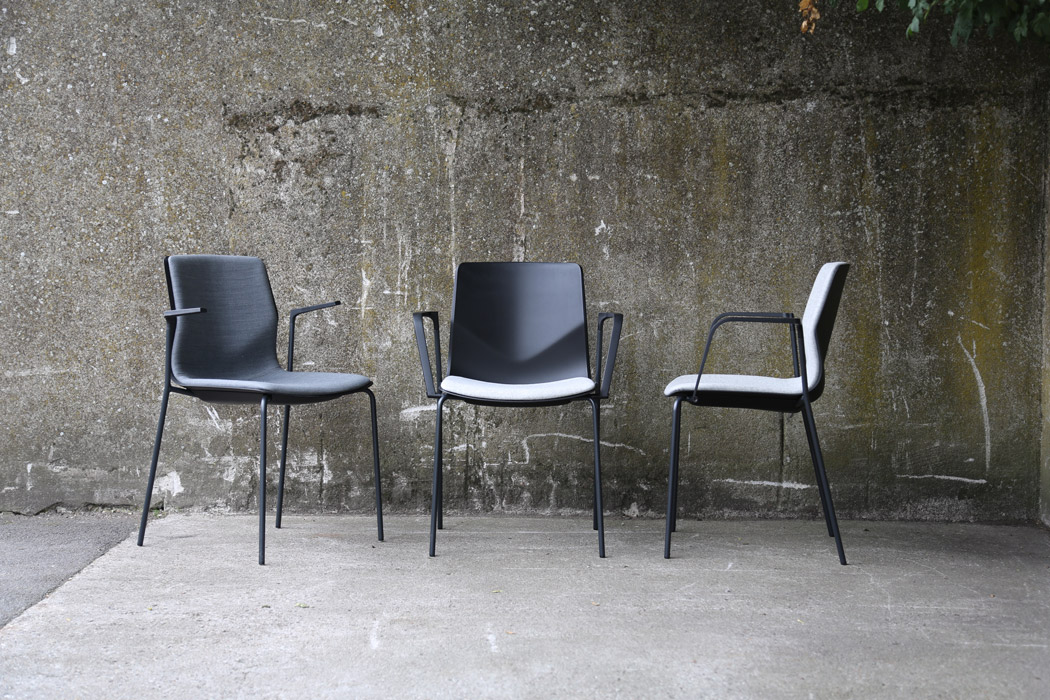 FourSure 44 chair FourSure 44 chairs and arm options