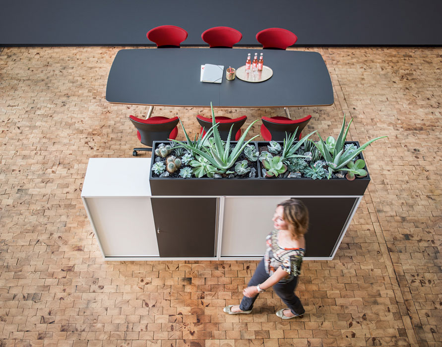 Grand Slam sliding door Grand Slam slidng door cupboard with planter box