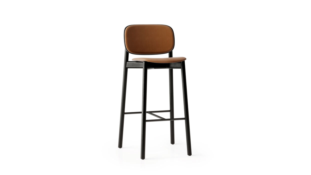 Kitt stool Kitt stool with upholstered back and seat pad.