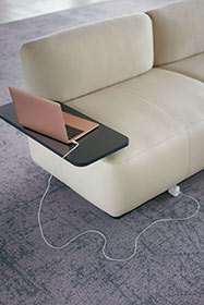 Corner table
