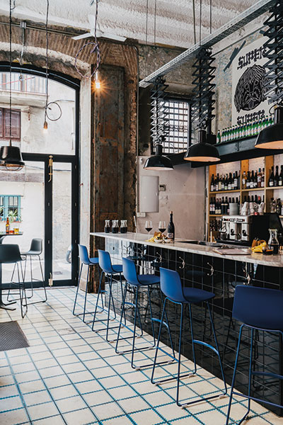 Lottus wire frame stool Lottus Stools in blye at bar
