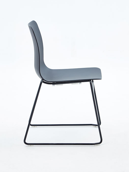 Polly Two chair Polly sled base chair