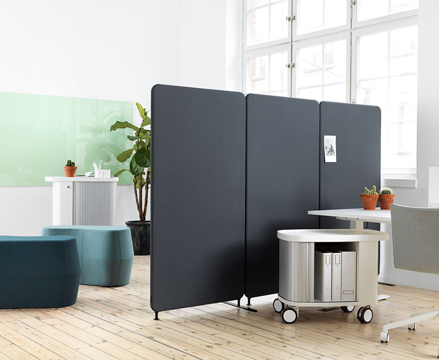 Softline Floor Softline divides surrounding desks