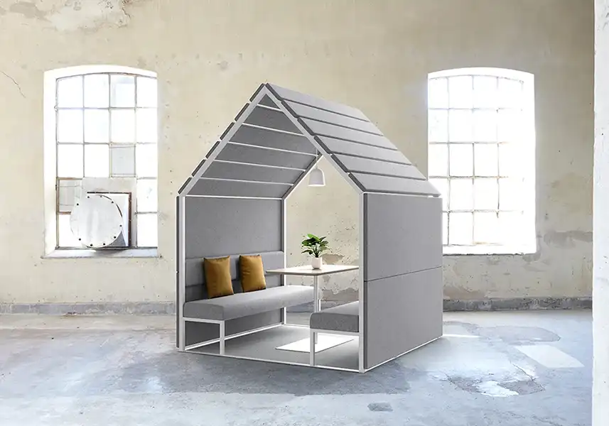 Huddle with seating 