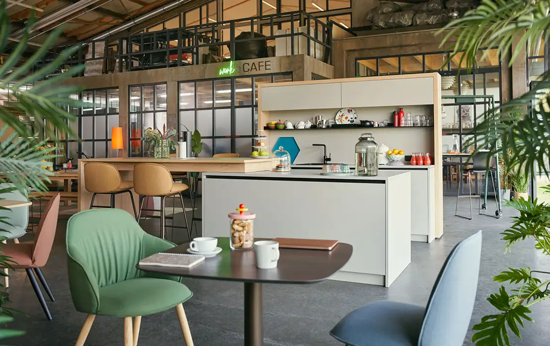 se Cafe bar office kitchen and island