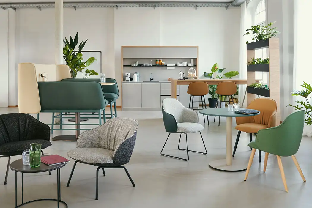 se cafe chairs
